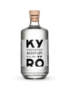 Napue Kyro Gin från Finland innehåller 50 cl gin med 46,3 procent alkohol